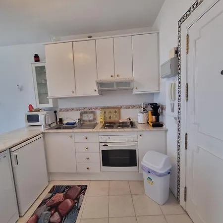 One Bedroom 7th Floor With Amazing Views *