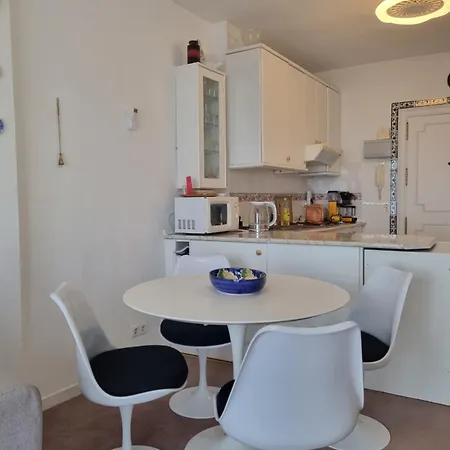 One Bedroom 7th Floor With Amazing Views 아파트 *